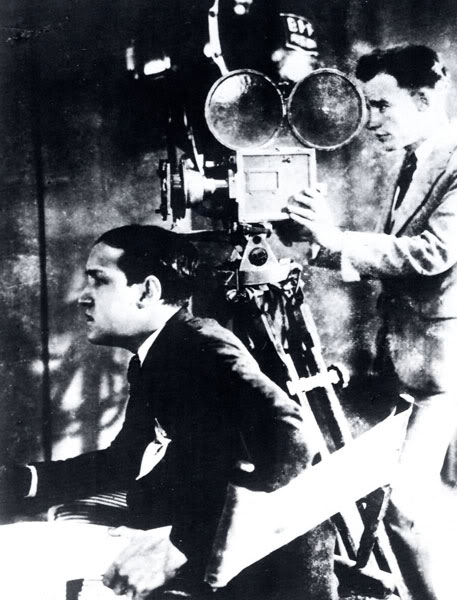 Ramón Peón durante el rodaje de “La Virgen de La Caridad”, 1930