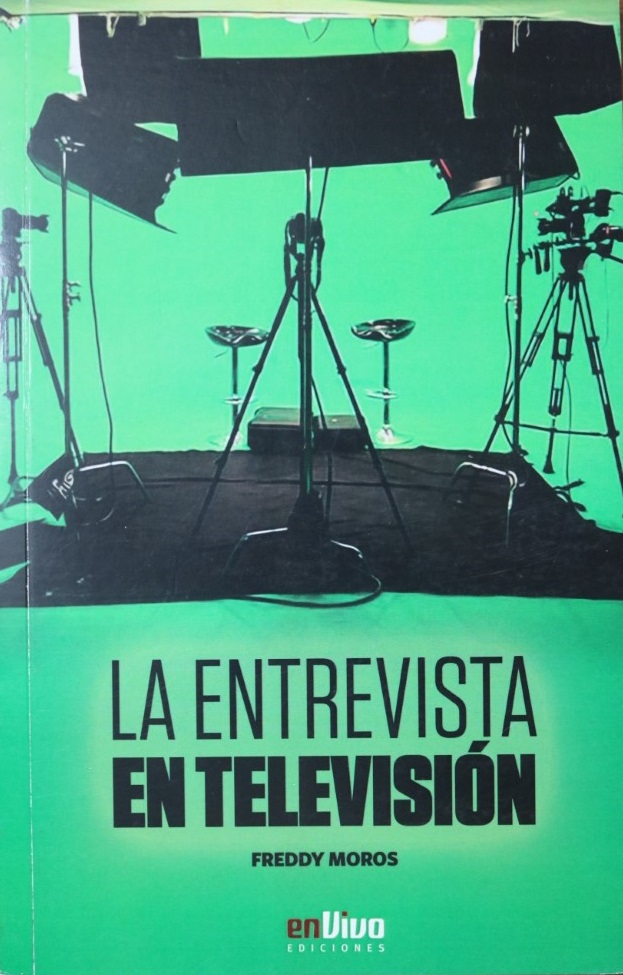 La entrevista en televisión (Mediano)
