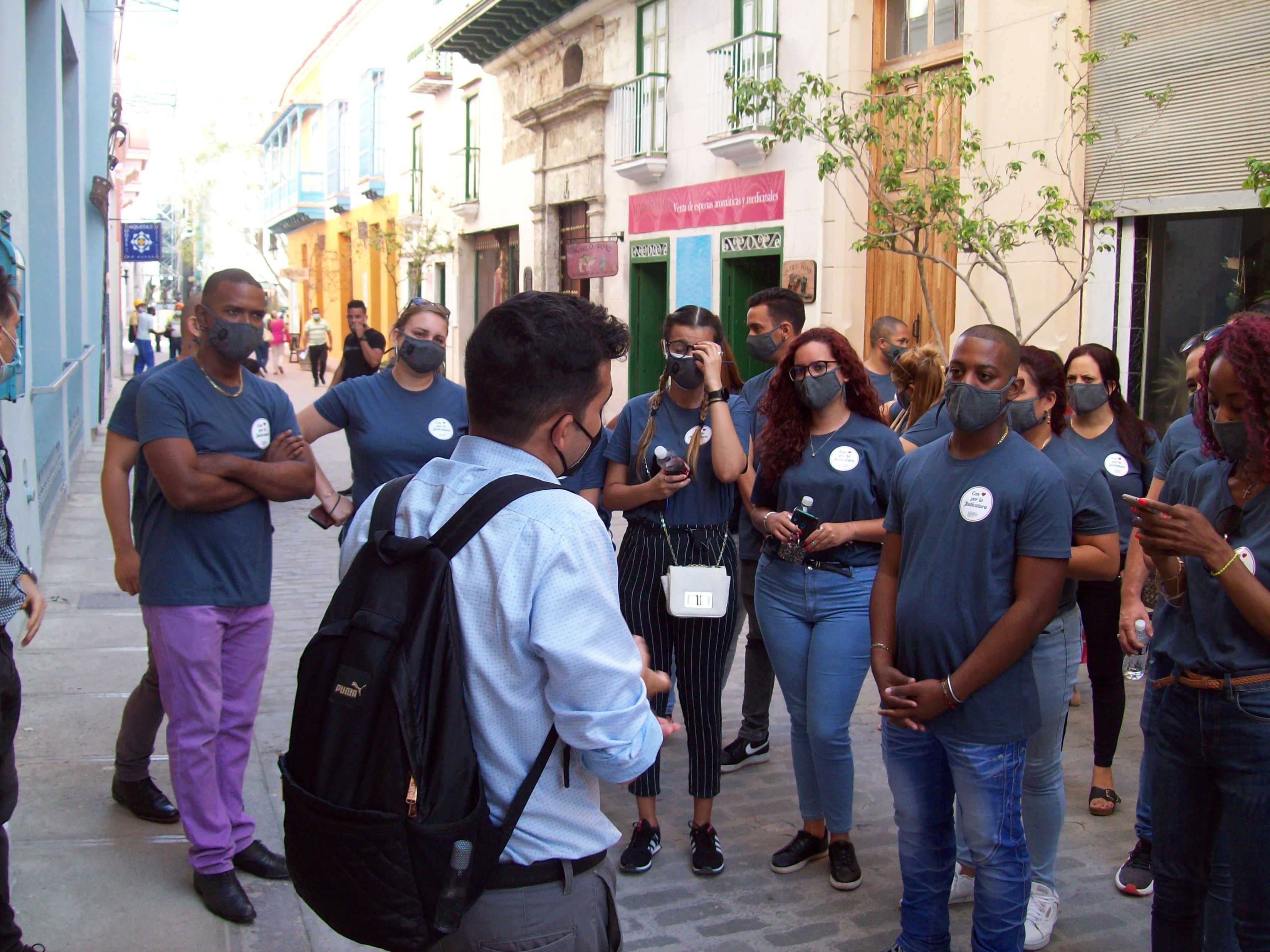 Jóvenes Jueces comparten experiencias con el Proyecto de Ciudad en Red con su Coordinador