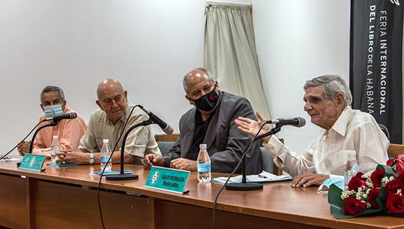 Julio Travieso Serrano, Premio Nacional de Literatura 2021. Foto: Abel Padrón Padilla/ Cubadebate.