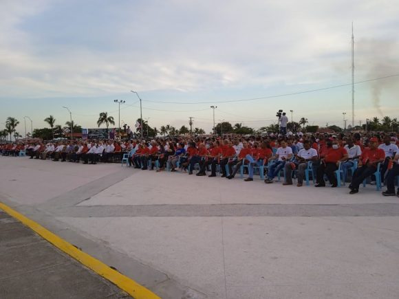 Cienfuegueros celebran el acto nacional por la Sede del 26 de julio. Foto: Cubadebate