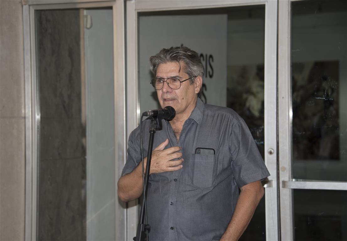 rafael acosta (Medium)