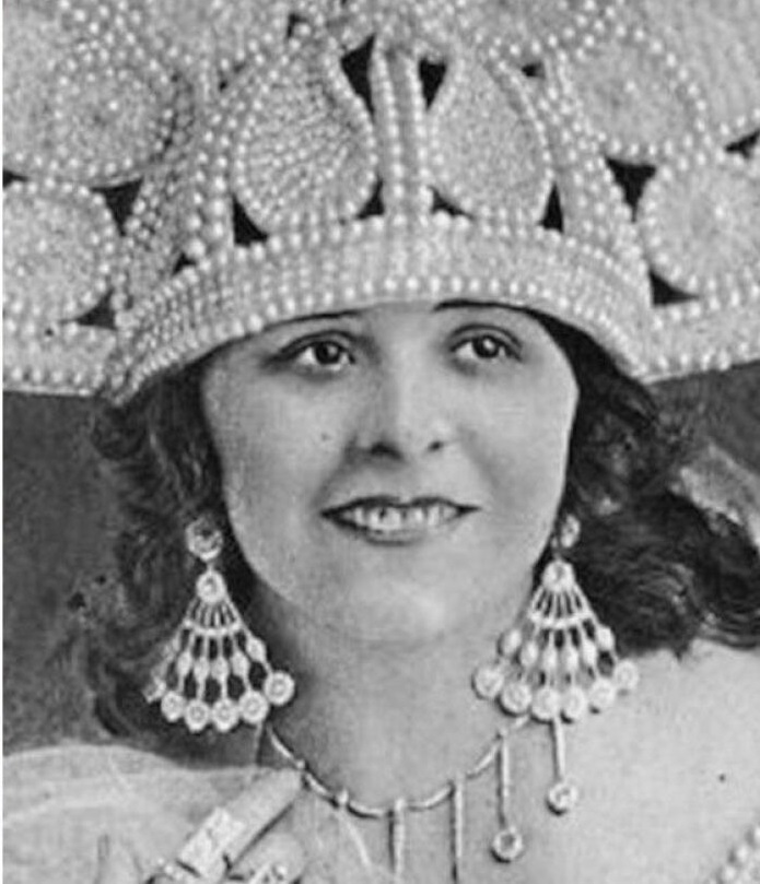 Esperanza Iris