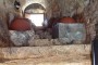 Cántaros de Málaga usados para el almacenamiento del aceite que alimentó la luz del faro del Morro, desde 1845 a 1928.Surtida de la Plataforma de la Estrella en el Castillo de los Tres Reyes del Morro/Piezas restauradas, 23 de julio del 2012/Imagen Archivo de Jorge Ernesto Echeverría Cotelo