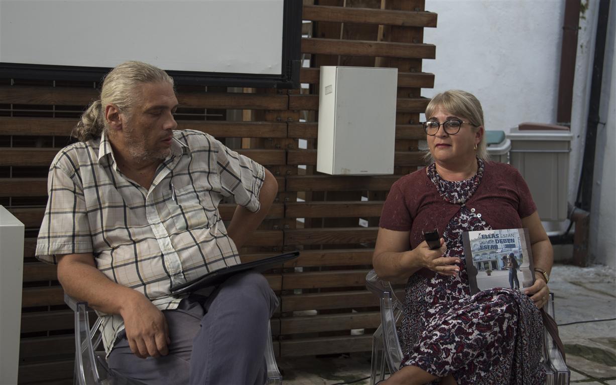 Presentación LibroEllasEstán 4 (Medium)