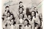 Los Chavales de España, foto de Armand, años 50s, firmada por todos los integrantes de la orquesta. Archivo Elcoro.