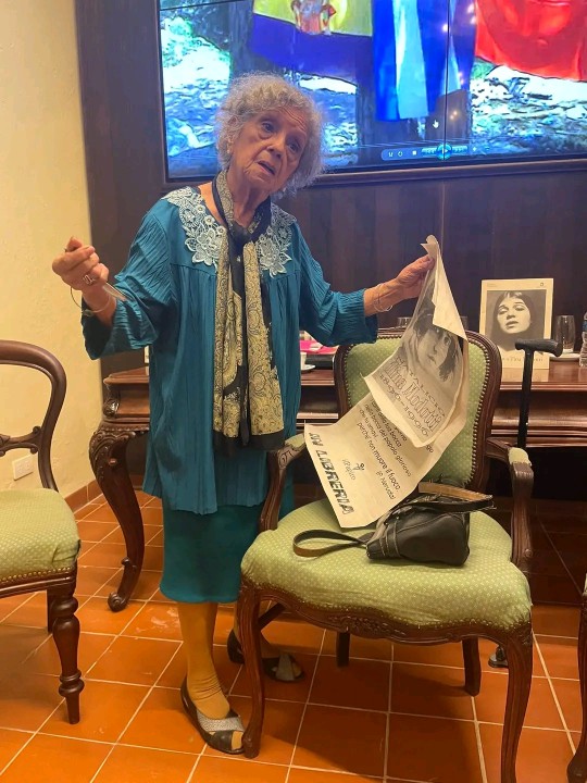 1764107402190_093819_copy_540x720