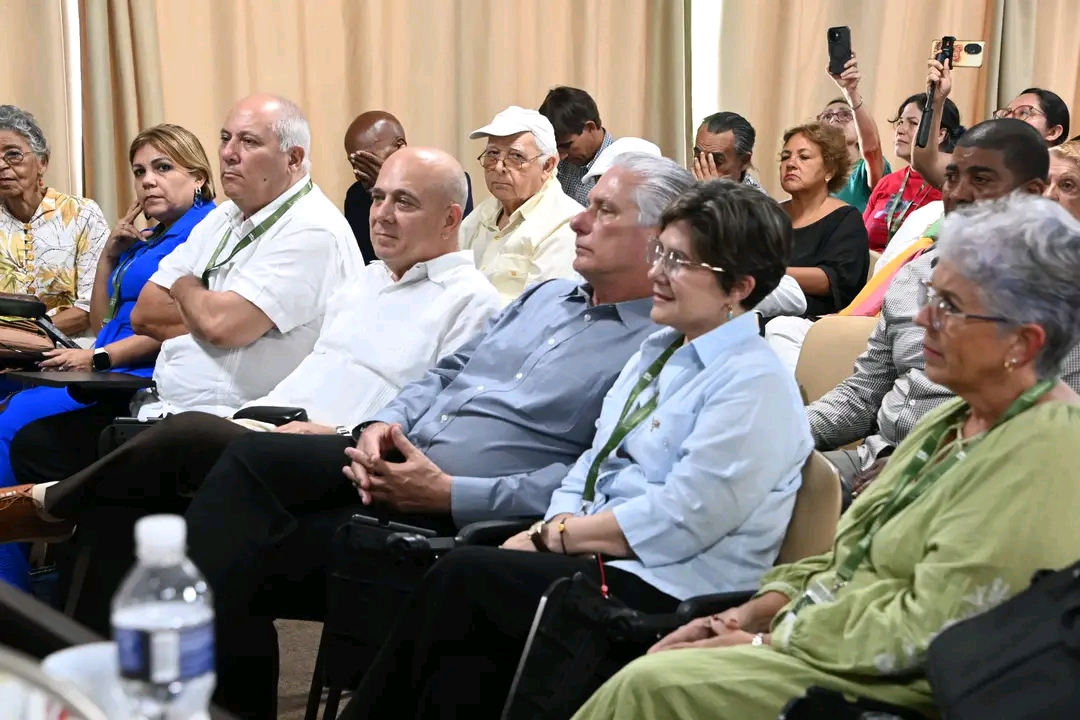 Momentos del Foro Arte Fiel que se desarrolló en el Palacio de las Convenciones en el 1er coloquio internacional "Fidel: legado y futuro."